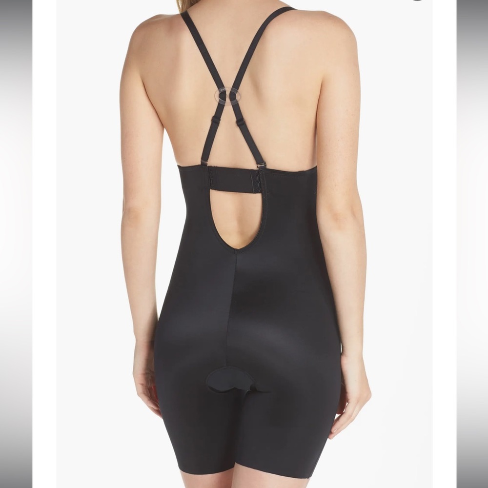NWOT SPANX Suit Your Fancy Plunge Low-Back Mid-Thigh Bodysuit in Black, Small - Picture 6 of 8